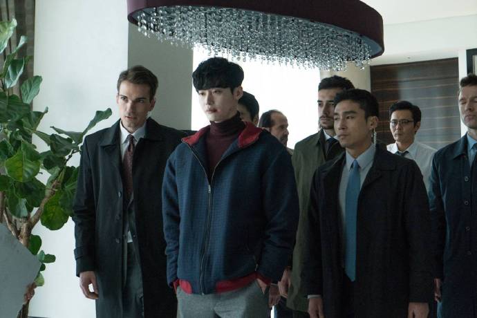 李钟硕超帅镜头合集,李钟硕拍电影露腹肌全过程