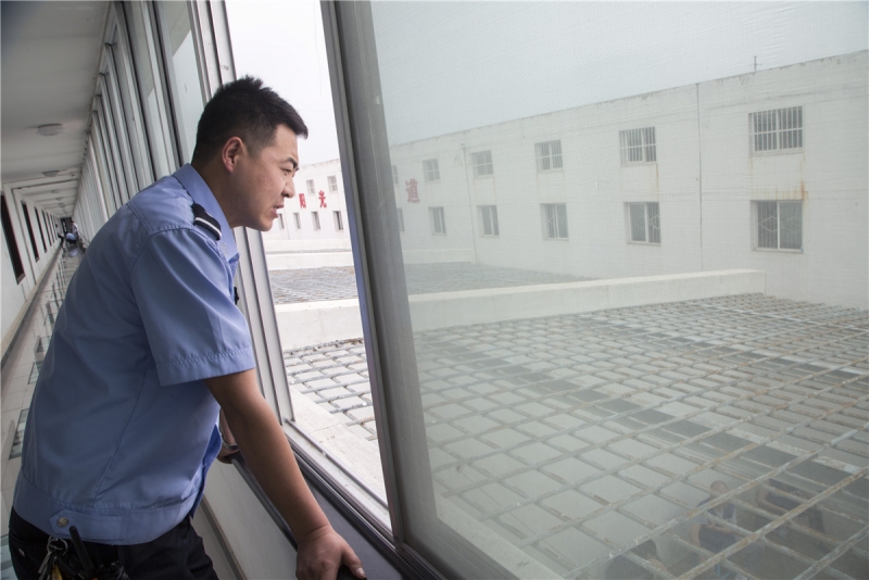 31张大图揭秘神木看守所民警的日常,不能带手机,15分钟巡视1圈