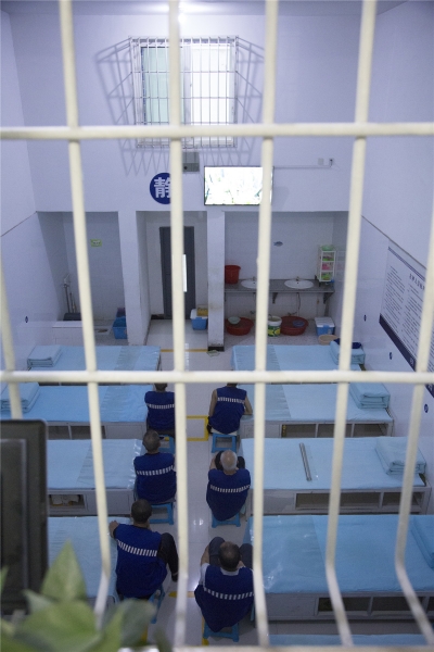 31张大图揭秘神木看守所民警的日常,不能带手机,15分钟巡视1圈