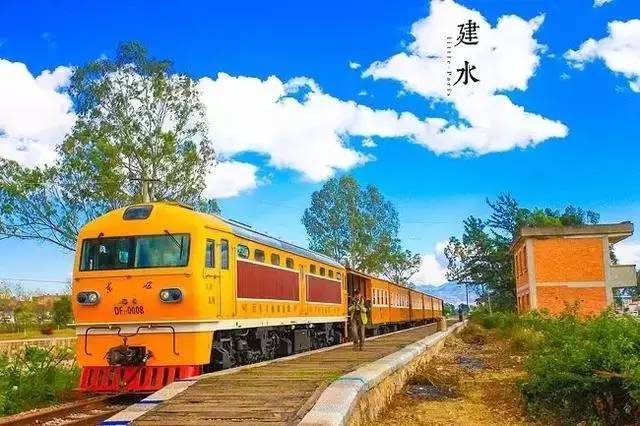 昆明建水石屏自驾游攻略 (石屏和建水是一条路线吗)