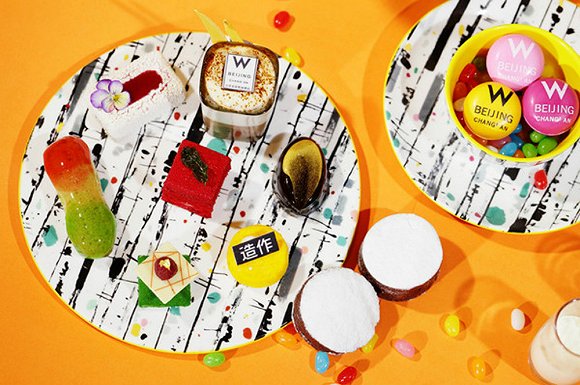 YSL高跟轮滑鞋、Aēsop芥末味牙膏、美的无烟自动炒菜机，它们也许都能买到，但天猫奢侈品频道你可能看都看不到