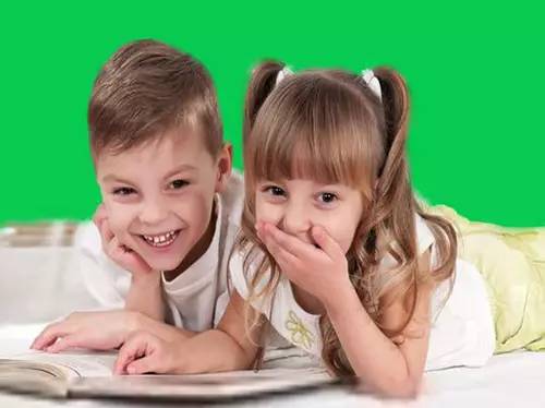 「周末推荐」这些童真问题,把父母问得羞羞哒