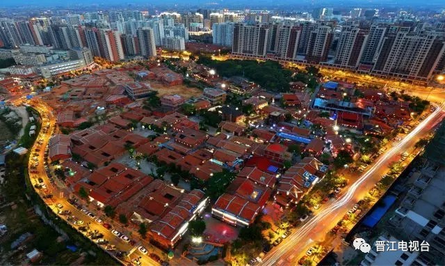 家在岁月变迁中的变化,家乡在不经意间变得越来越美