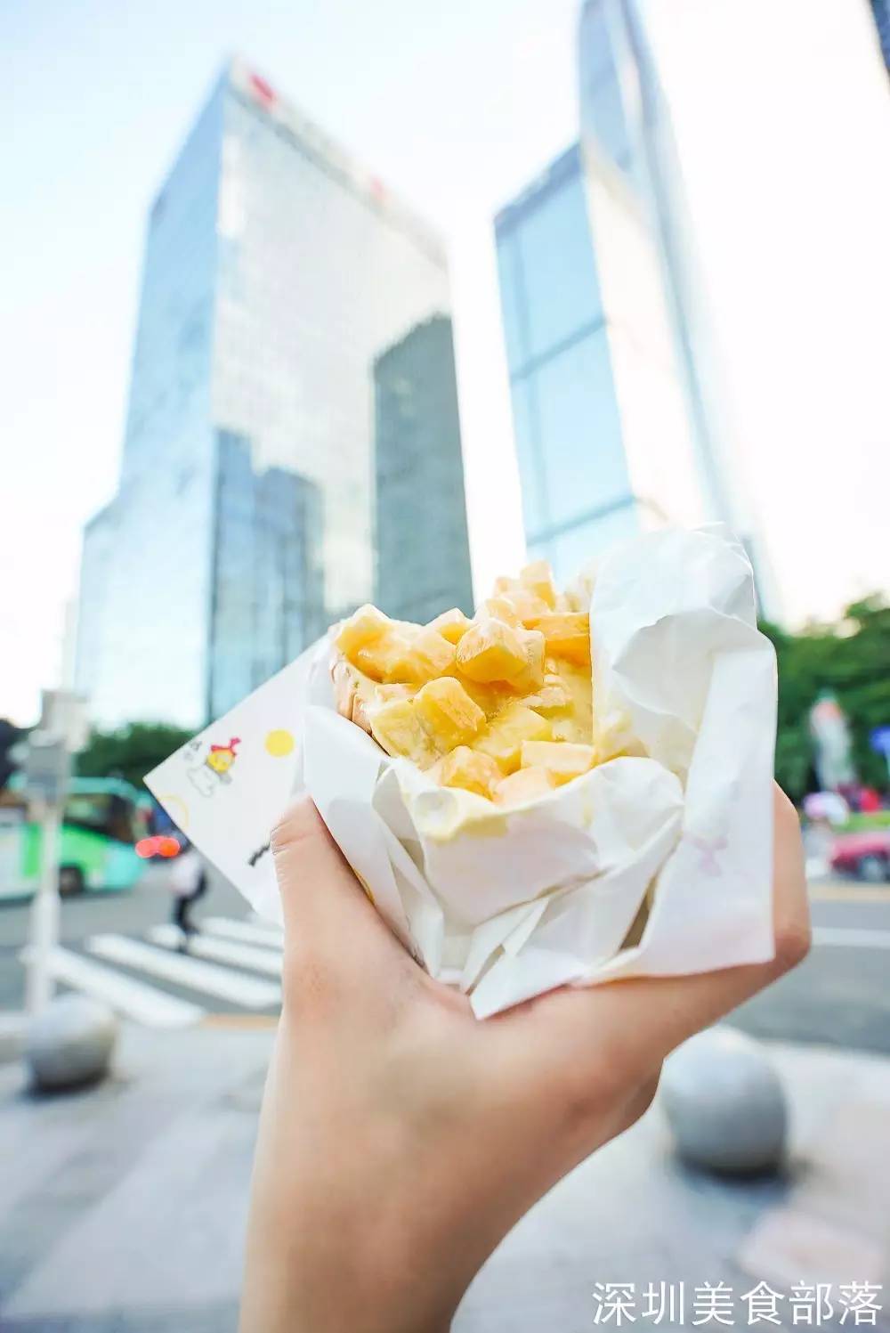 史上最邪恶的芝士包轰炸福田CBD,5层流心,还买一送一!