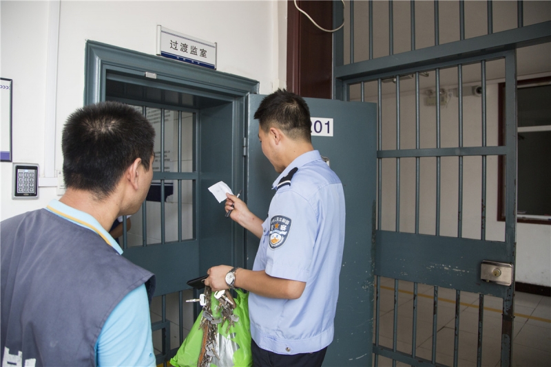 31张大图揭秘神木看守所民警的日常,不能带手机,15分钟巡视1圈