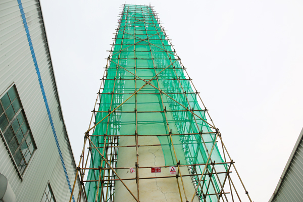 环境好了、蓝天多了……龙泉驿小区居民把锦旗送给了谁？