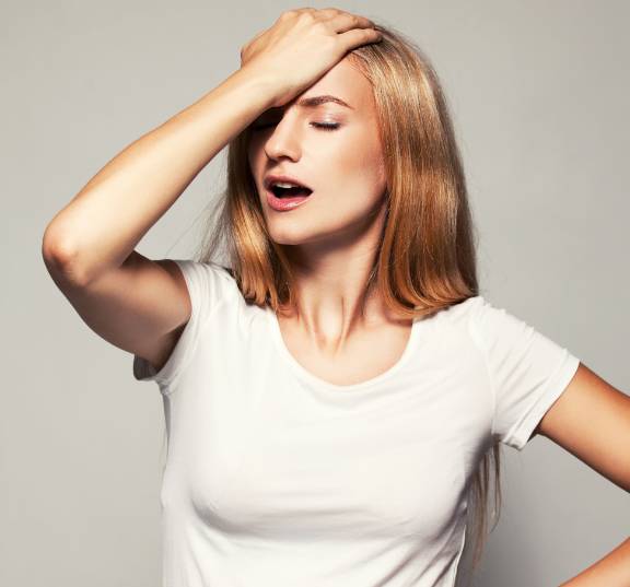 有些痘痘为什么留坑,哪些痘痘能清哪些不能清