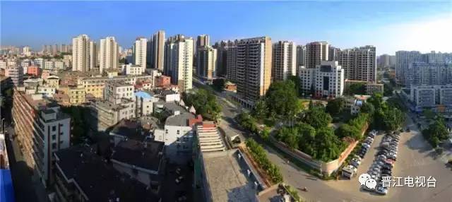 家在岁月变迁中的变化,家乡在不经意间变得越来越美