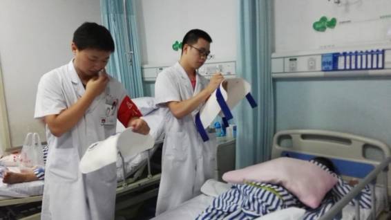 四川省八一康复辅具中心,抗震救灾医疗装备器材