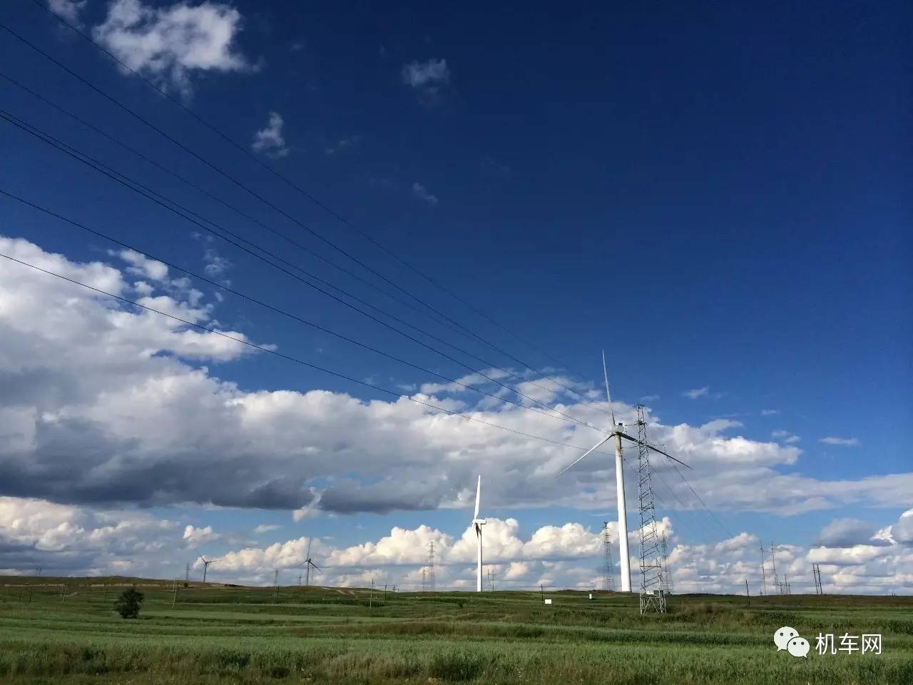 上班骑车好浪费，他请假骑着神车跑了趟天路