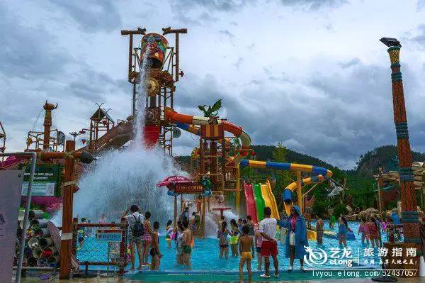 十大热门水上乐园,国内公认十大最好玩的水上乐园