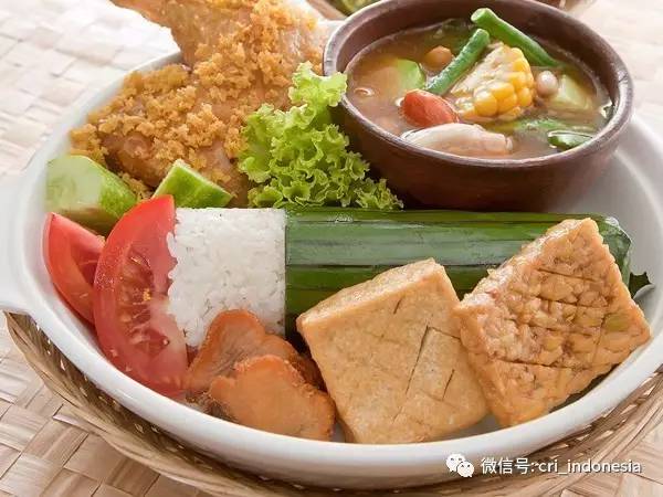 印尼雅加达美食推荐 (印尼美食的秘密)