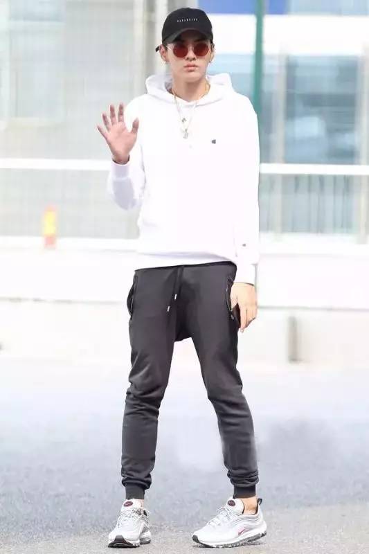 那些潮到爆的明星*服私**，我们给你找到平替了｜百盛潮牌节低至5折