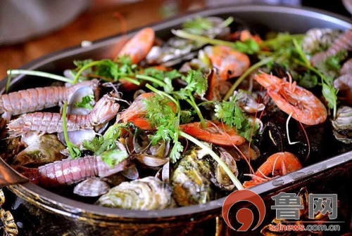 金沙滩啤酒城美食攻略,青岛西海岸金沙滩啤酒城美食攻略