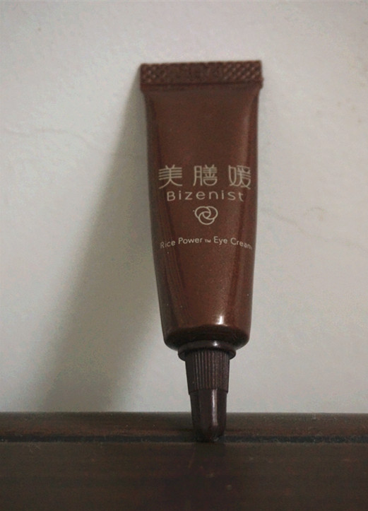 抗衰眼霜排名十大公认好用的眼霜,人老眼先衰眼霜一定要用起来