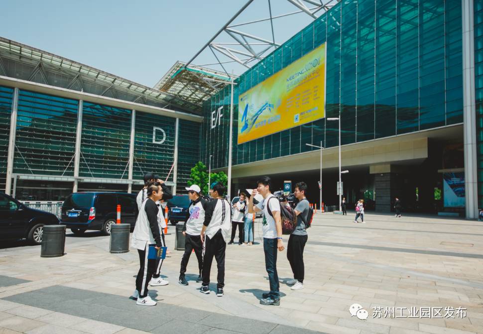 园区已经成为明星扎堆的地方！这里除了偶遇爱豆，还能当群演过戏瘾！