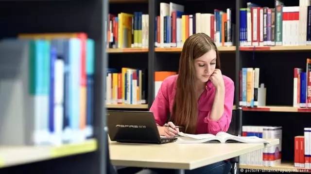 德国人的法语好吗,德国人的英语怎么说