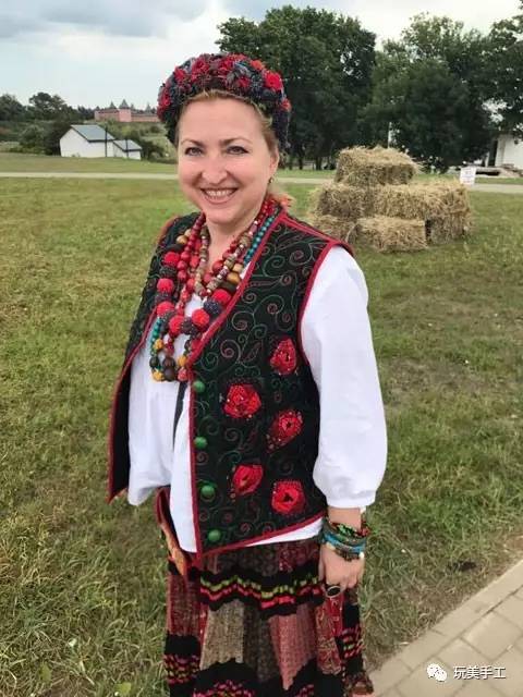 涓浗浼犵粺鎷煎竷鑹烘湳鏈嶈,鍥藉鎷煎竷鏈嶈