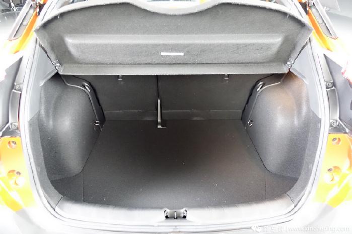 日产劲客和本田xrv1.8哪个好视频,本田缤智跟日产劲客选哪个好