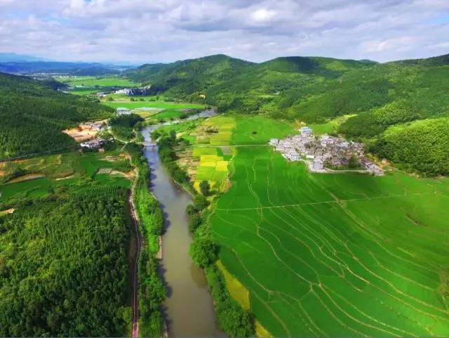 「文艺北湖」郴州（北湖）本土诗人“解”《到西河去》等作品入选《诗歌世界》