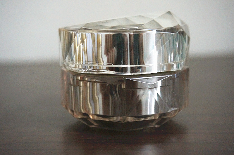 抗衰眼霜排名十大公认好用的眼霜,人老眼先衰眼霜一定要用起来