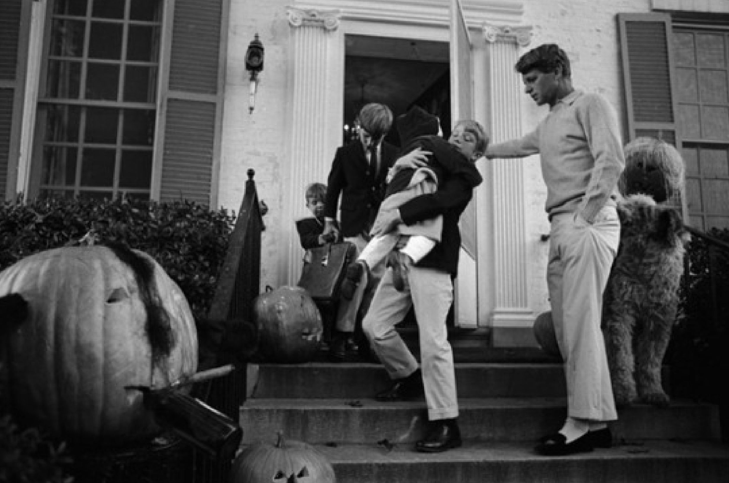 女人是蜈蚣精吗,女人都是蜈蚣精是什么意思