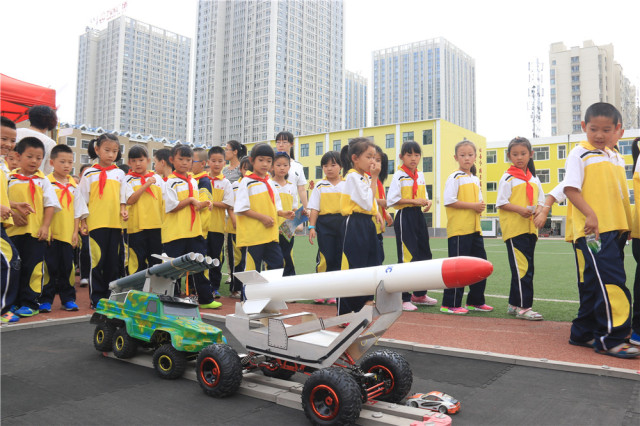 邀请函丨包头市科技少年宫万达校区分部秋季招生现已全面启动，公益试听课邀您畅游艺术的海洋！