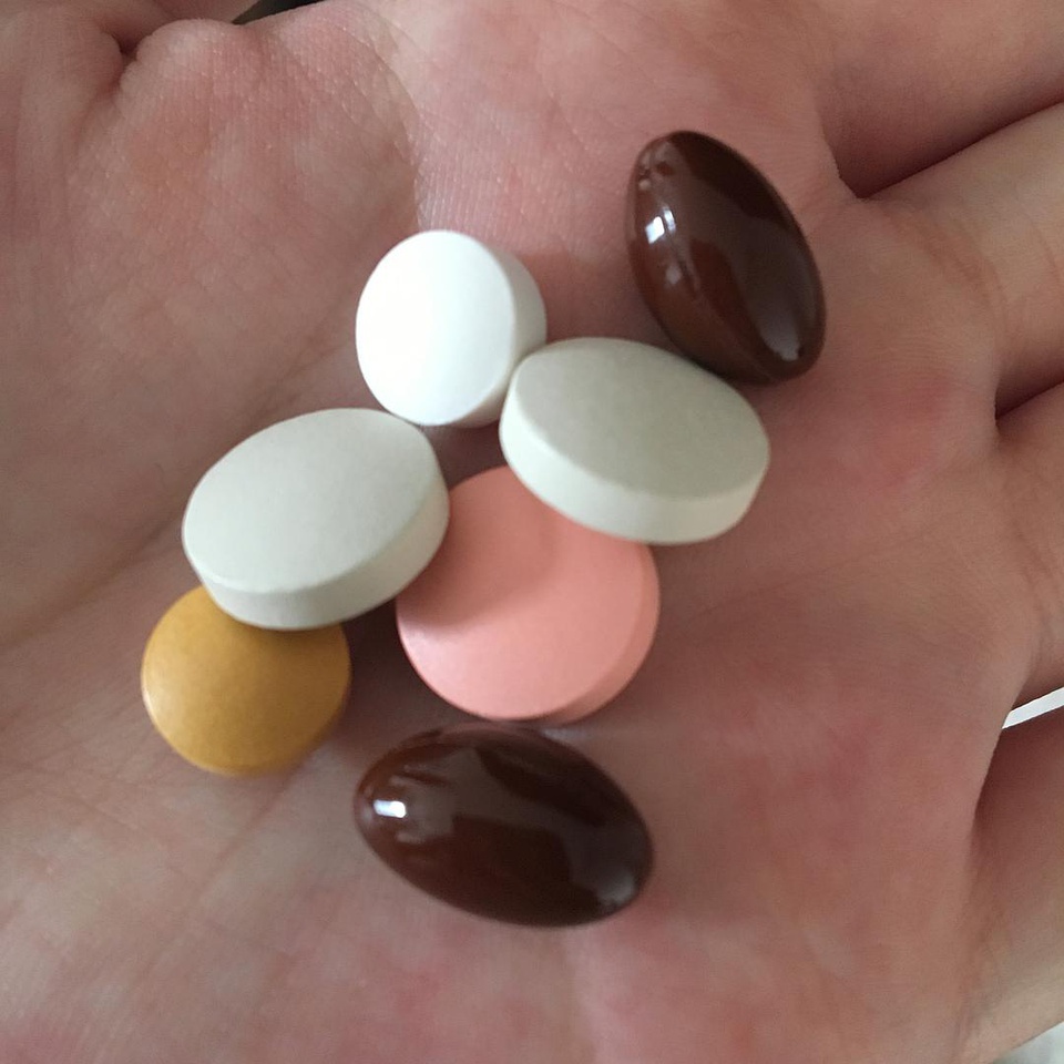 豆瓣日记:不专业的孕期用品分享,ˇˍˇ~推荐里抽一个jillstuart的眼线胶~