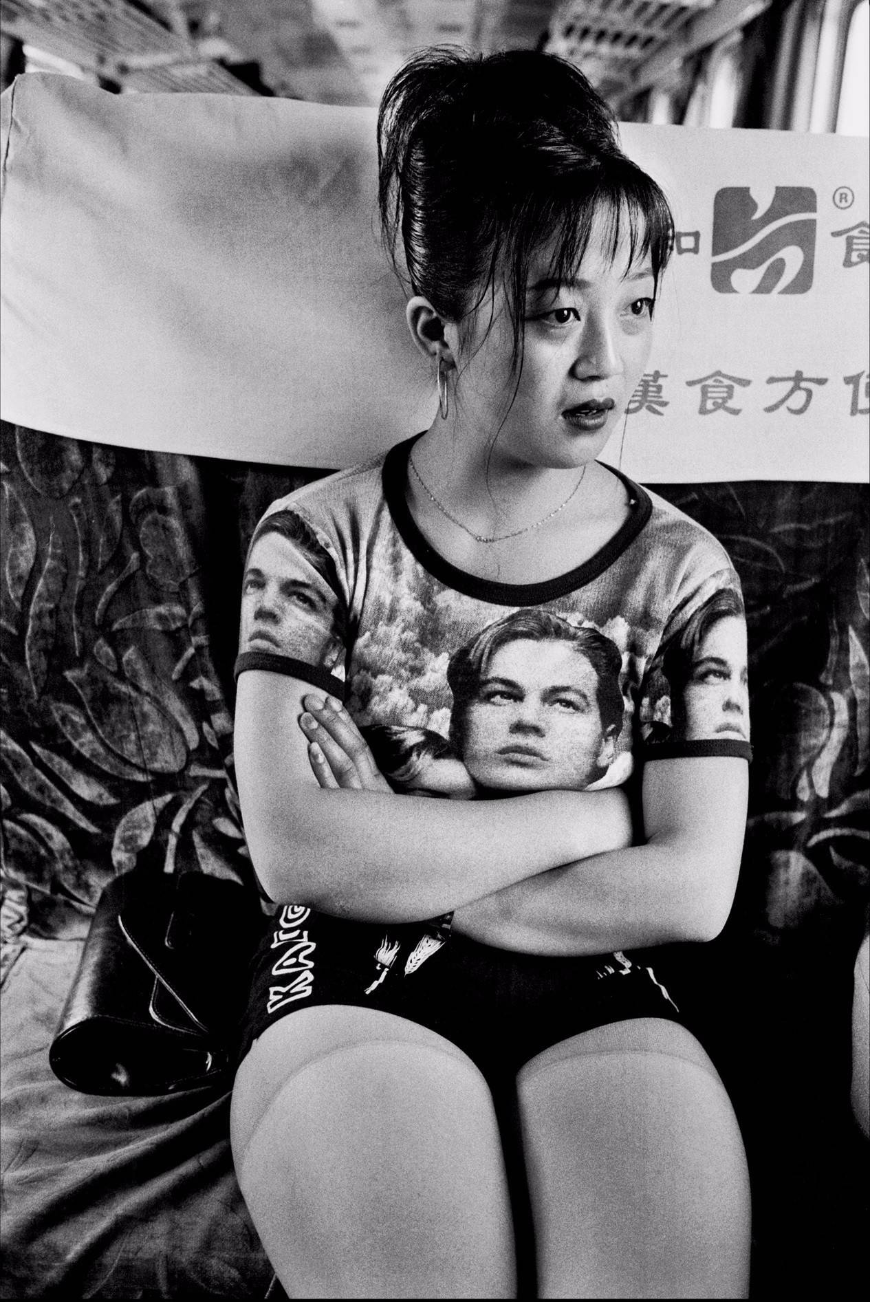 火车上吵闹原视频,火车上人声鼎沸视频