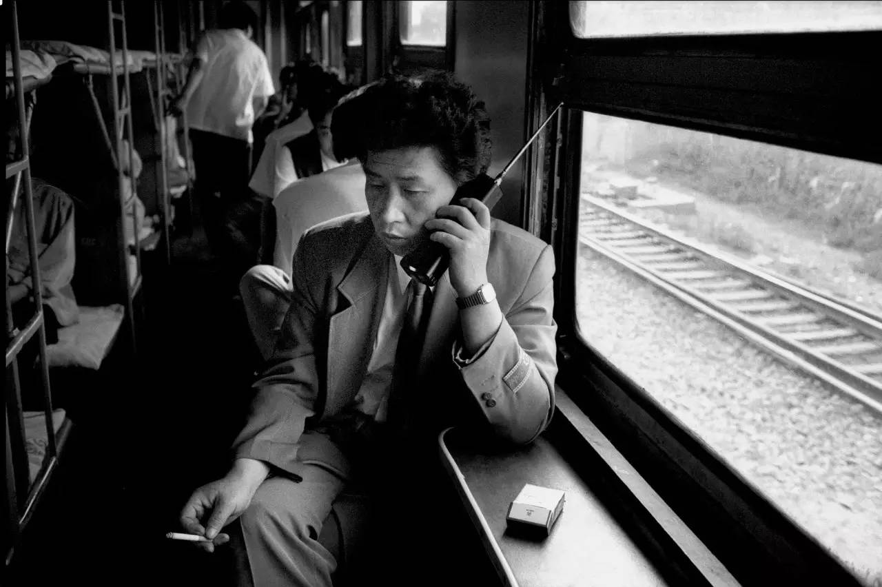 火车上吵闹原视频,火车上人声鼎沸视频