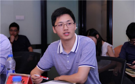 派派猪理财董事长湛含红做客和讯网探讨互联网金融发展之路