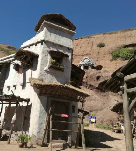 「新观察」好莱坞大片《阿修罗》火石寨拍摄基地被拆到底为啥?官方这样说……