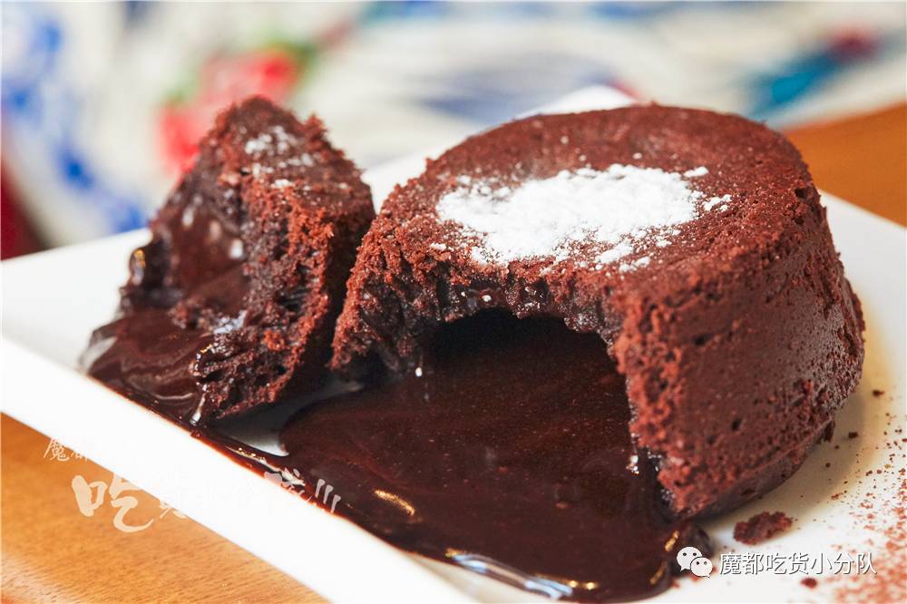 号称大使馆后厨，这块船型披萨在人广藏了7年