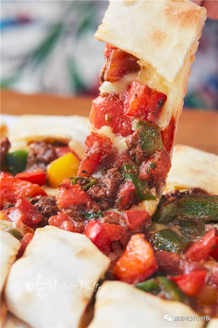 号称大使馆后厨，这块船型披萨在人广藏了7年