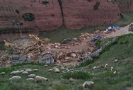 「新观察」好莱坞大片《阿修罗》火石寨拍摄基地被拆到底为啥？官方这样说……