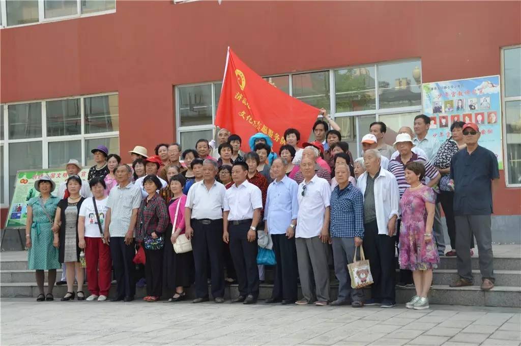 快乐童年放飞梦想诗歌,快乐校园梦想起航