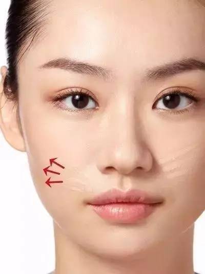 法令纹怎么办两招帮你消灭法令纹,教你一招怎样淡化法令纹