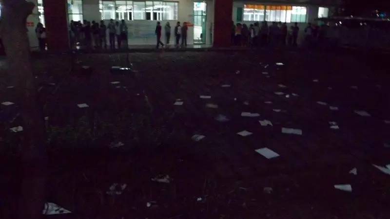 新宜宾三中,谢谢你三个字的歌词