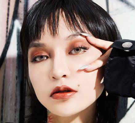 比夏天还热辣的UrbanDecayHeat，youaresoHOT!!!