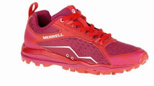 夜跑必备六大装备女,适合女生跑马的套装