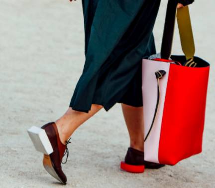 七夕怎么穿让男朋友眼前一亮,七夕情侣怎么穿甜到掉牙