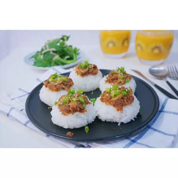 吃完米饭怎么补救,吃完剩下的米饭怎么做好吃