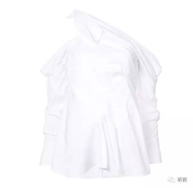 你的一字肩会让你增重10KG？还不是因为没有学习蔡依林的“露一半”穿法！