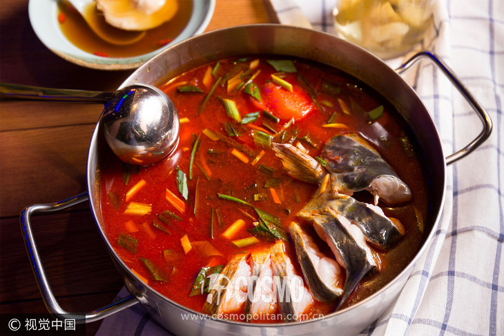 OMG|小鹿你麻辣锅吃够了没?不过这些火锅才和夏日配一脸