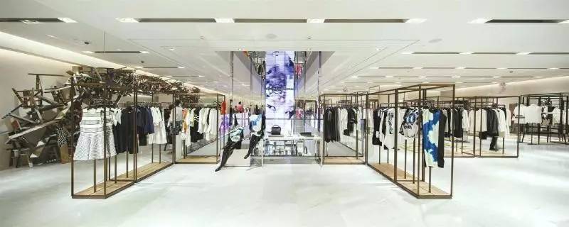 曾打造112.8万港元/㎡“亚洲之冠”的豪宅教父九龙仓,这次再造“国际精英艺术公馆”会不会把很多标杆项目甩到身后?