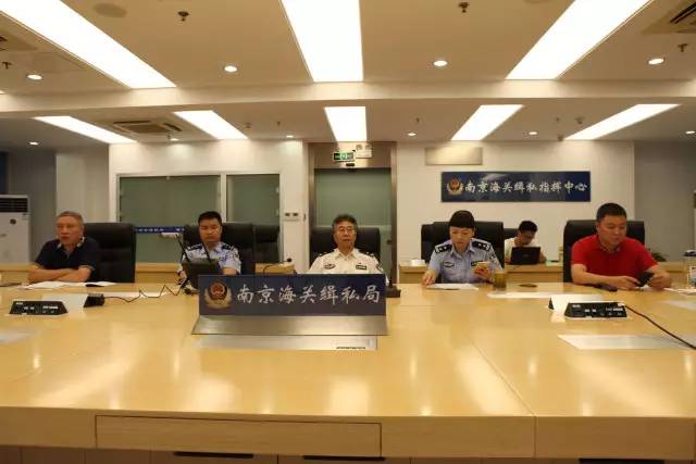 上海海关打掉走私团伙,打击二手走私复印机