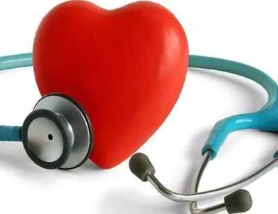 触电急救心肺复苏术的步骤视频,学会海姆立克急救和心肺复苏术