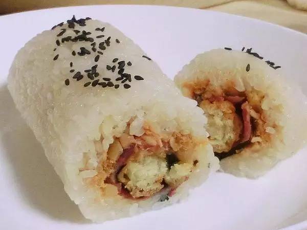 吃完米饭怎么补救,吃完剩下的米饭怎么做好吃