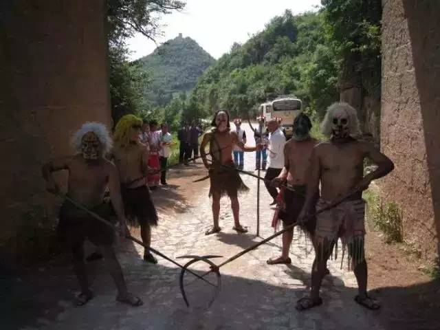 东风韵和可邑小镇哪个好玩,可邑民族文化生态旅游村