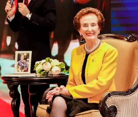 一个美丽又优雅的女人奥黛丽赫本,优雅有气质的奥黛丽赫本